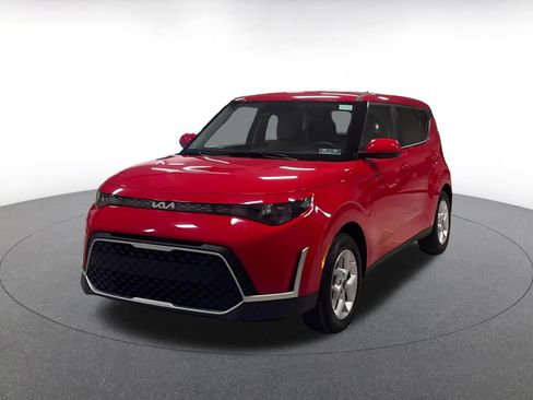 Used 2025 Kia Soul LX w/ LX Technology Package image 7