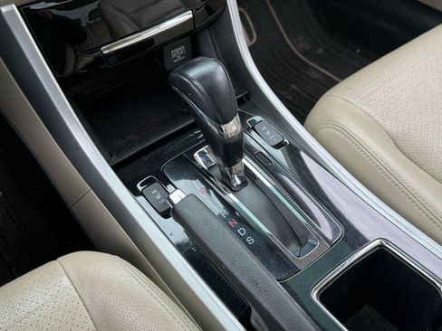 Used 2016 Honda Accord Touring image 22
