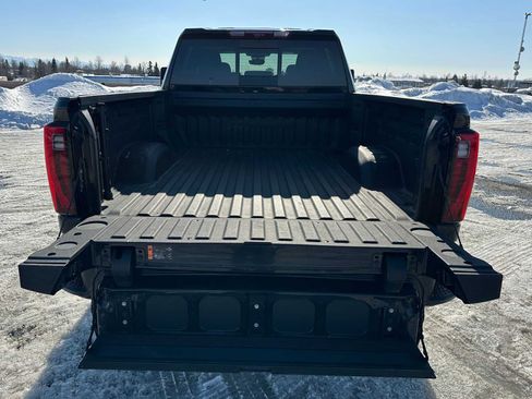 Certified 2024 GMC Sierra 2500 Denali w/ Denali Reserve Package AWD/4WD image 14