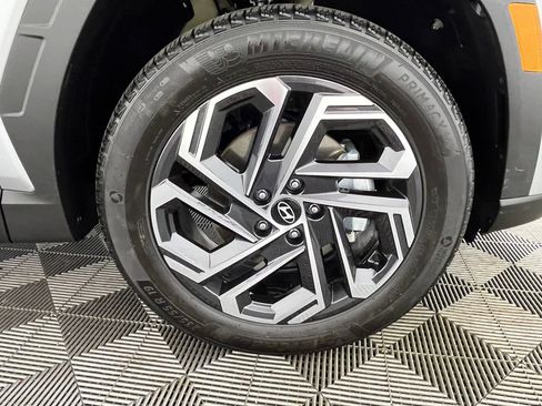 Used 2026 Hyundai Tucson Limited AWD/4WD image 17