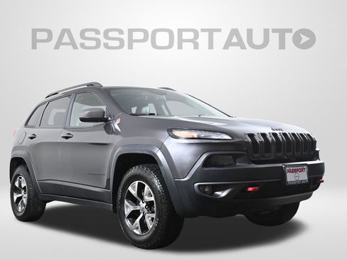 Used 2015 Jeep Cherokee Trailhawk w/ Comfort/Convenience Group image 4
