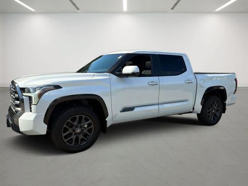 Used 2026 Toyota Tundra Platinum AWD/4WD image 1