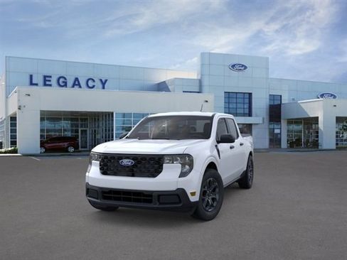 New 2026 Ford Maverick XLT FWD image 2