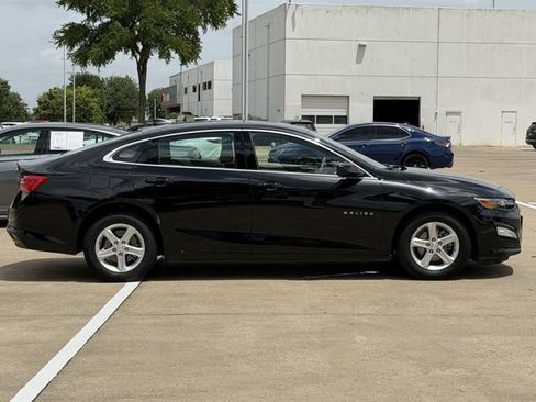 Used 2024 Chevrolet Malibu LS w/ LPO, Floor Liner Package FWD image 3