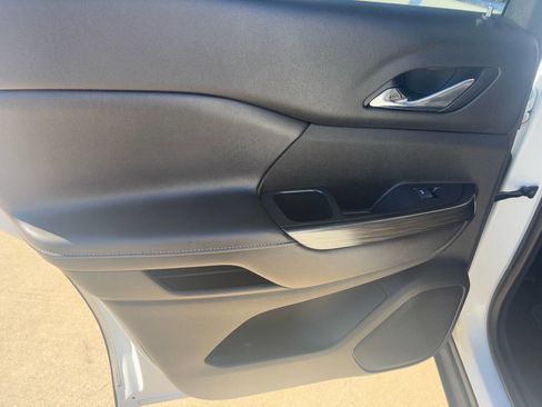 Used 2019 GMC Acadia SLT image 30