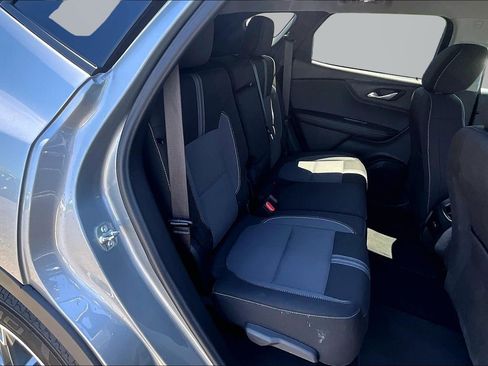 Used 2025 Chevrolet Blazer LT AWD/4WD image 23
