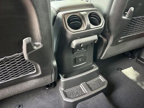 New 2025 Jeep Wrangler Unlimited Rubicon 392 image 22