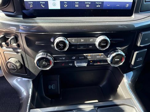 Used 2022 Ford F150 XLT w/ Equipment Group 302A High RWD image 25