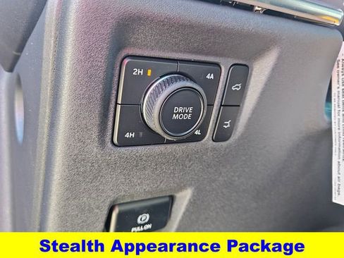 New 2025 Ford Expedition Platinum w/ Stealth Performance Package image 26