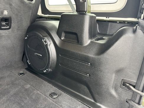 Used 2021 Jeep Wrangler Unlimited Sahara image 15