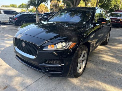 Used 2020 Jaguar F-PACE Premium AWD/4WD image 2