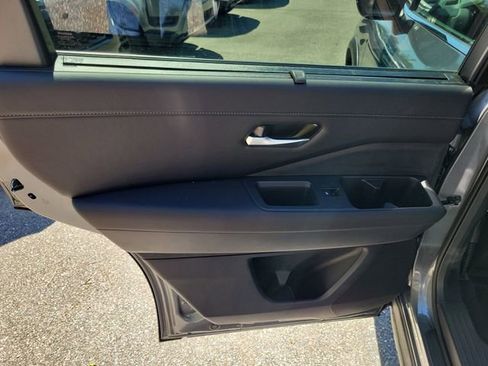 New 2026 Nissan Pathfinder SL w/ SL Premium Package image 26