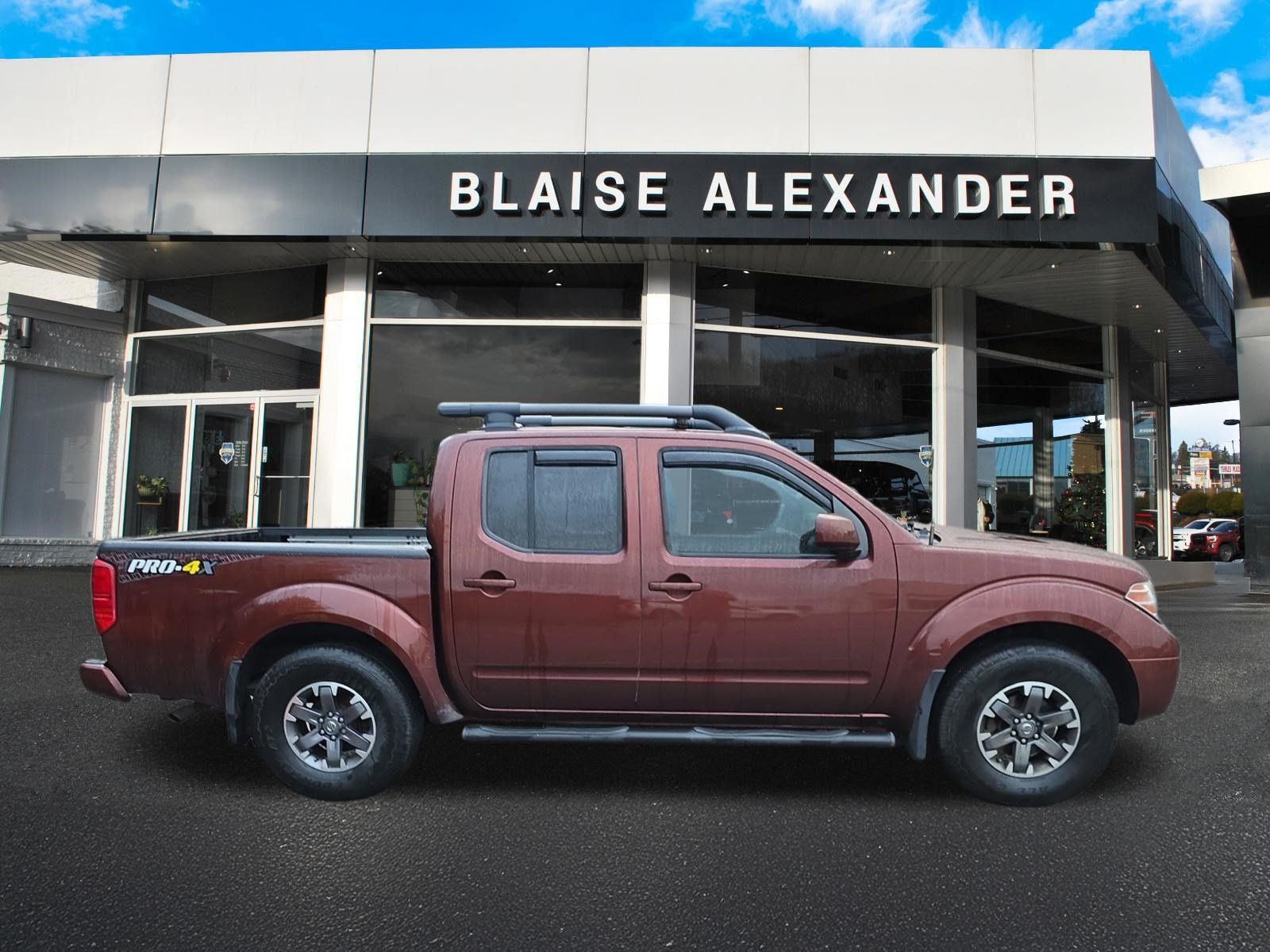 Used 2016 Nissan Frontier PRO-4X w/ Pro-4x Luxury Package AWD/4WD image 2