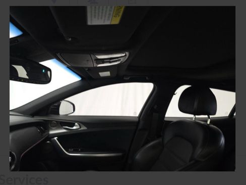 Used 2018 Kia Stinger GT2 AWD/4WD image 7