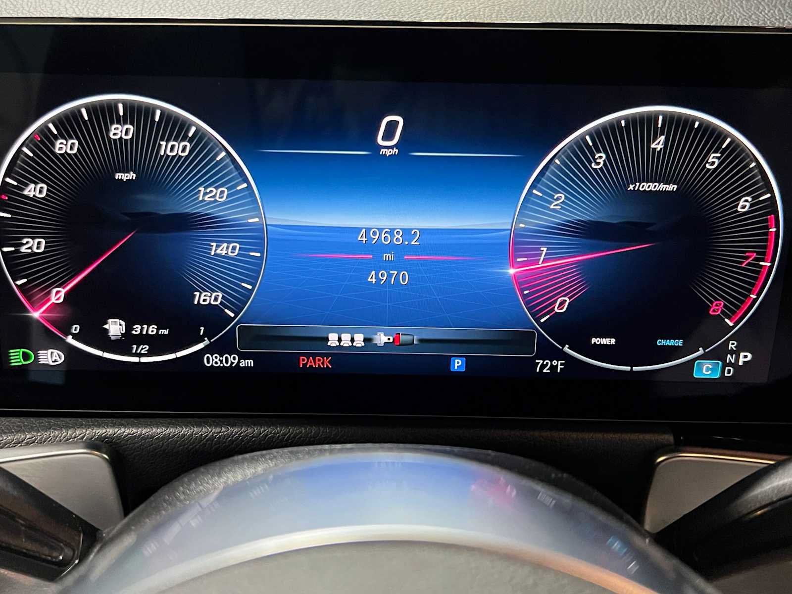 Used 2026 Mercedes-Benz GLB 250 4MATIC image 31