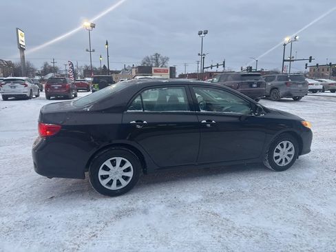 Used 2010 Toyota Corolla image 7