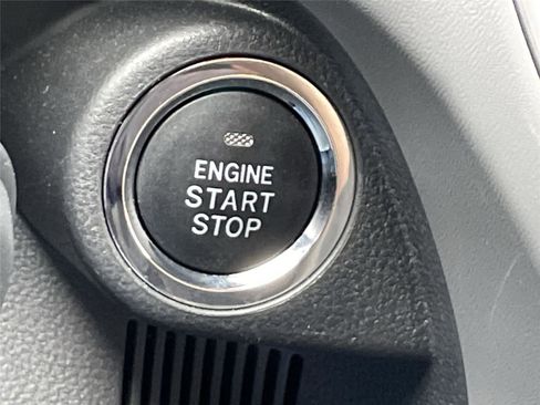 Certified 2025 Subaru Crosstrek 2.0i Premium image 25