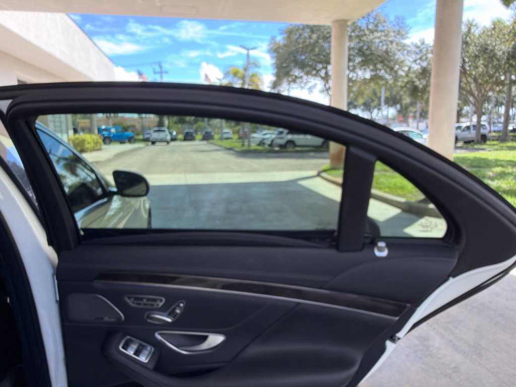 Used 2015 Mercedes-Benz S 550 Sedan image 34
