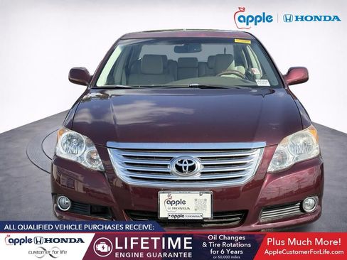 Used 2009 Toyota Avalon Limited FWD image 2