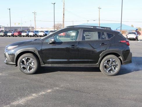 Certified 2025 Subaru Crosstrek 2.0i Premium w/ Crosstrek Mirror Package image 6