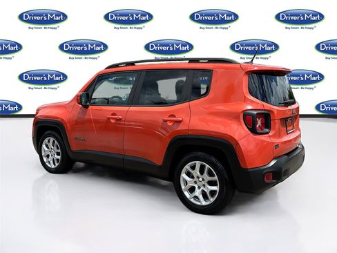 Used 2015 Jeep Renegade Latitude FWD image 5