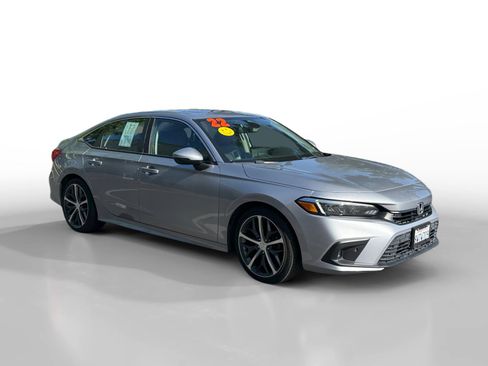 Used 2022 Honda Civic Touring image 7