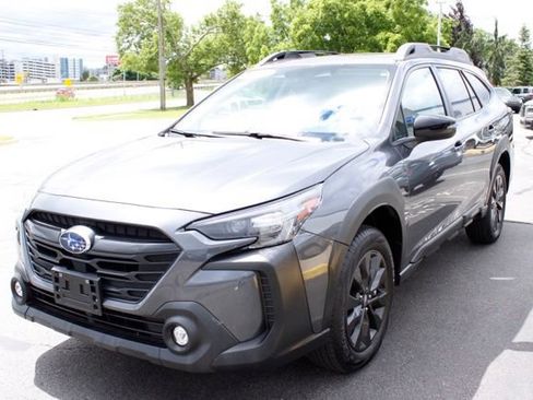 Used 2025 Subaru Outback Onyx Edition AWD/4WD image 11