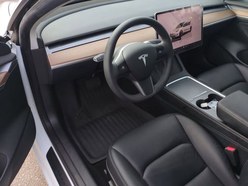 Used 2023 Tesla Model 3 Standard Range RWD image 10