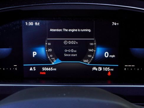 Used 2022 Volkswagen Tiguan SE R-Line image 31