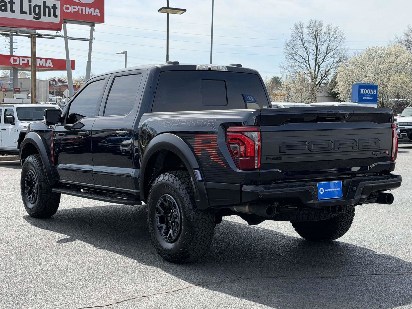 Used 2025 Ford F150 Raptor w/ Equipment Group 803A Raptor R AWD/4WD image 3