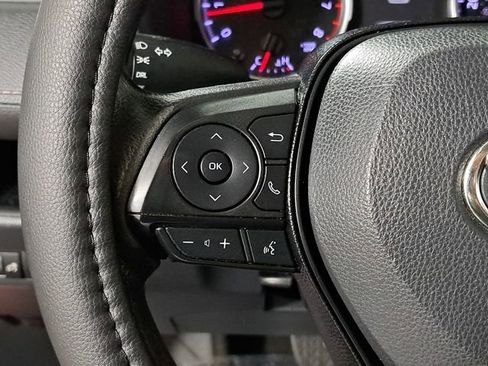 Used 2020 Toyota RAV4 LE image 24