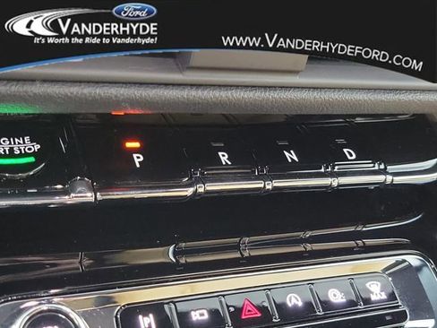 Used 2023 Lincoln Corsair Reserve w/ Equipment Group 201A image 27