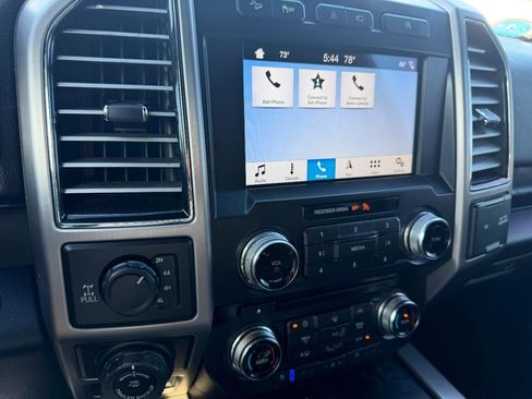 Used 2018 Ford F150 Platinum w/ Equipment Group 701A Luxury AWD/4WD image 14