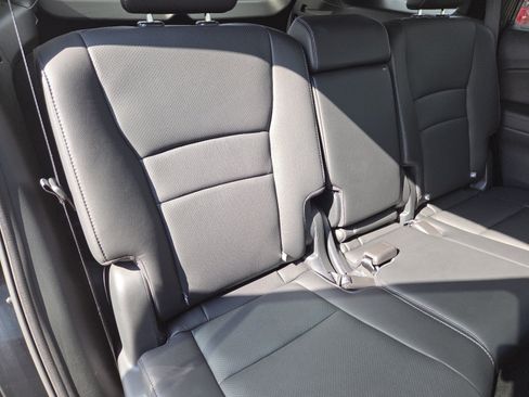 Used 2023 Honda Passport EX-L image 23
