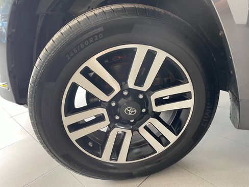 Used 2016 Toyota 4Runner Limited image 12