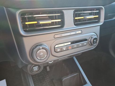 New 2025 Ford Maverick Tremor image 13
