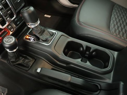 New 2026 Jeep Gladiator Rubicon w/ Technology Group image 14