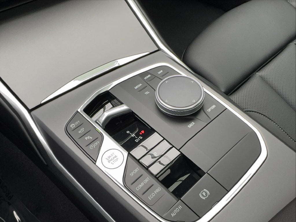 Used 2025 BMW 230i Coupe RWD image 44