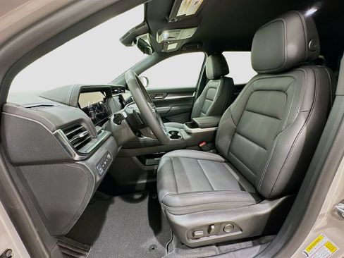 Used 2026 GMC Terrain Elevation w/ Elevation Premium Package FWD image 22