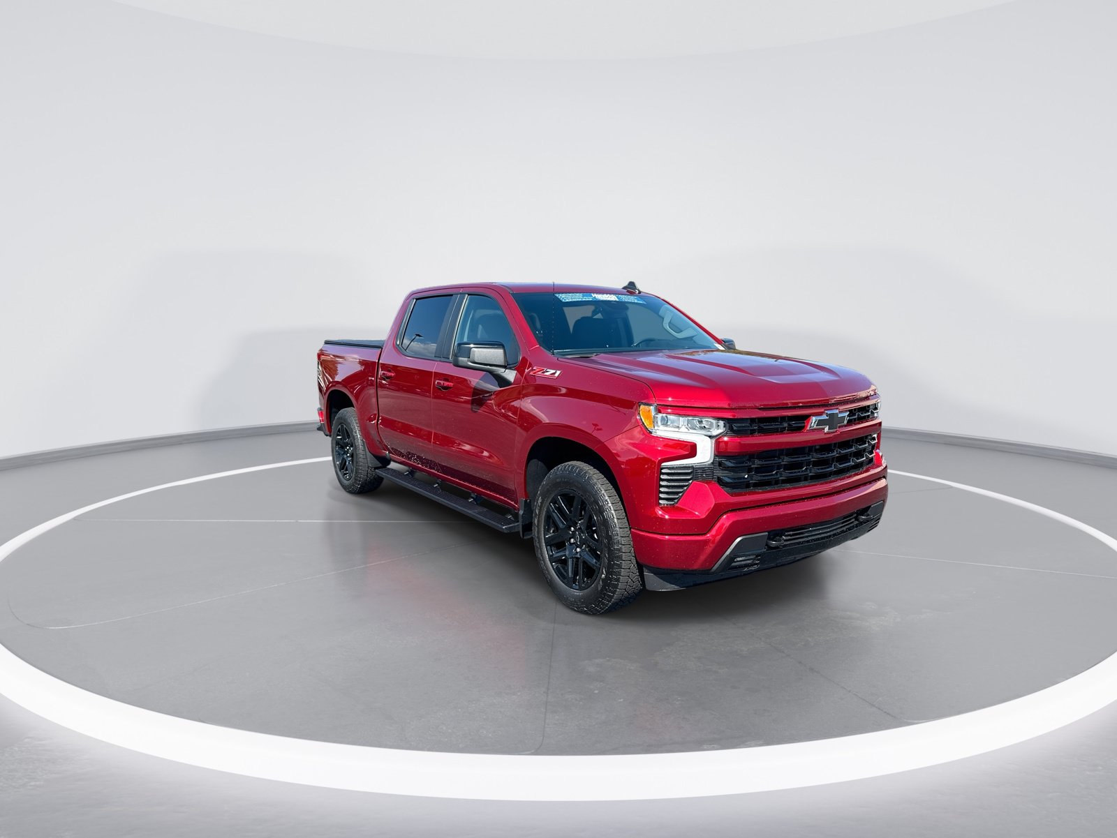 Used 2025 Chevrolet Silverado 1500 RST AWD/4WD image 2