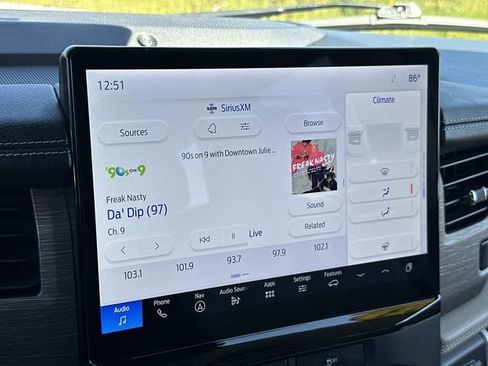 Used 2023 Ford Expedition Limited image 31