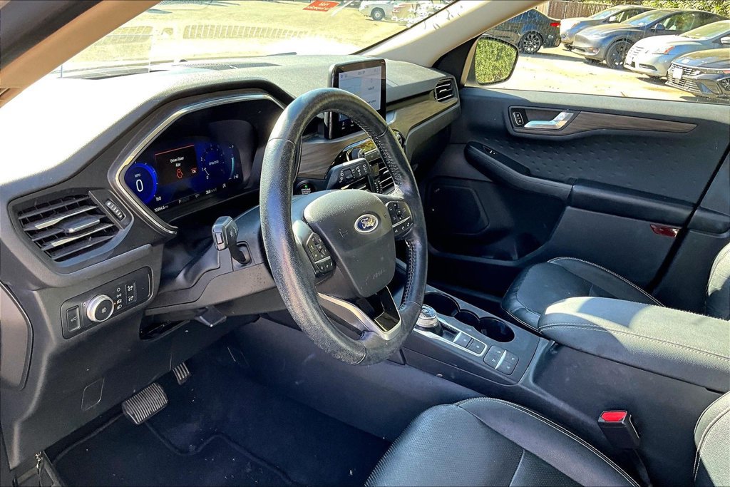 Used 2020 Ford Escape Titanium AWD/4WD image 8