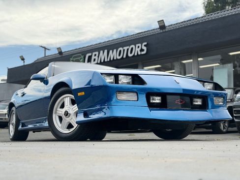 Used 1992 Chevrolet Camaro Z28 RWD image 3