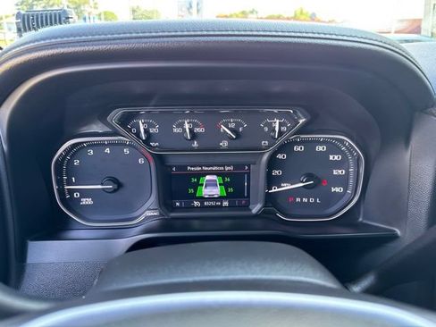 Used 2022 GMC Sierra 1500 SLT w/ SLT Premium Plus Package AWD/4WD image 12