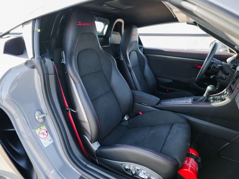 Certified 2025 Porsche 718 Boxster Spyder RS image 29