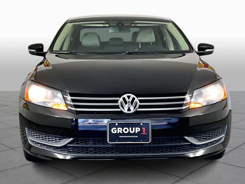 Used 2014 Volkswagen Passat 1.8T Wolfsburg Edition image 3