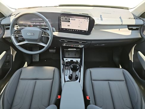 New 2026 Audi Q3 quattro 2.0T AWD/4WD image 9