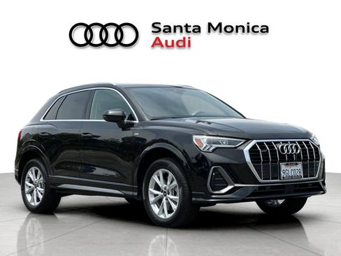 Used 2023 Audi Q3 2.0T Premium w/ Convenience Package AWD/4WD image 9