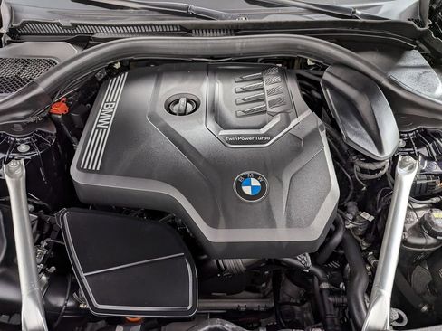 Certified 2022 BMW 530i xDrive w/ M Sport Package image 47