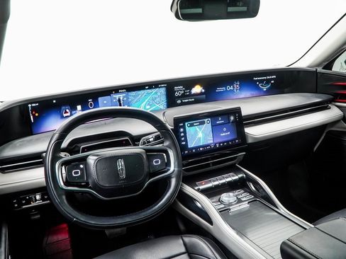 Used 2024 Lincoln Nautilus Premier w/ Equipment Group 102A image 5